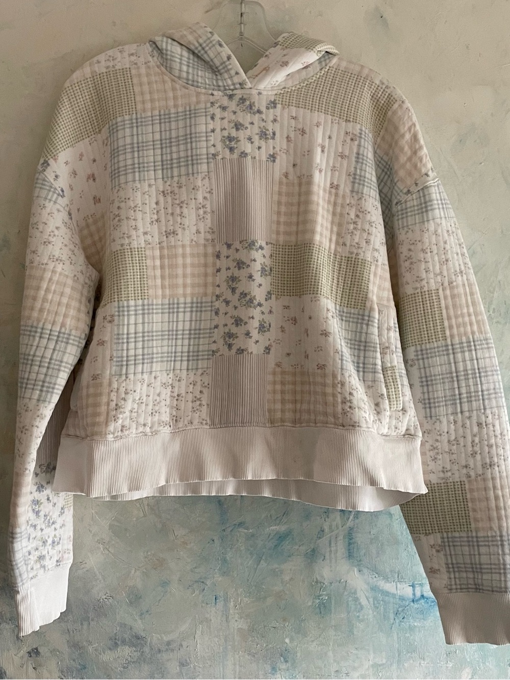 Thread & Supply Cropped Quilted Hoodie Pastel Floral Patchwork Plaid XL